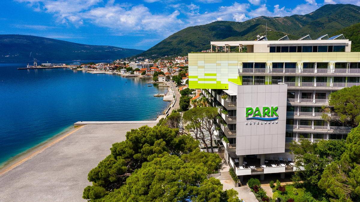 Carine Hotel Park 4* | Carine Hotels - Montenegro