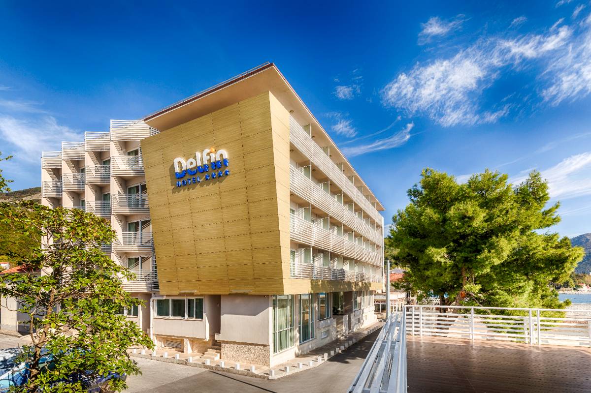 Carine Hotel Delfin 4* | Carine Hotels - Montenegro